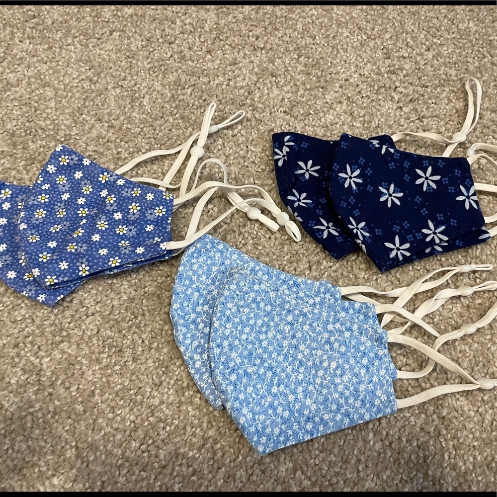 Set of 6 child-size face masks